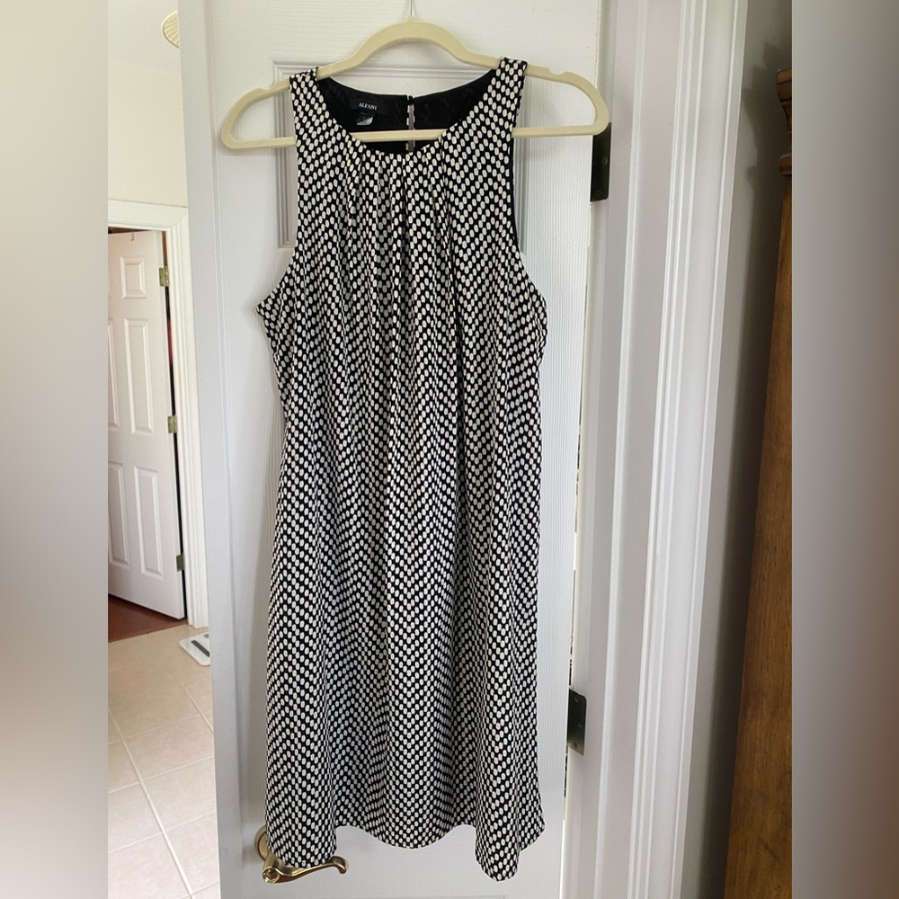 Alfani size 12 black white dress